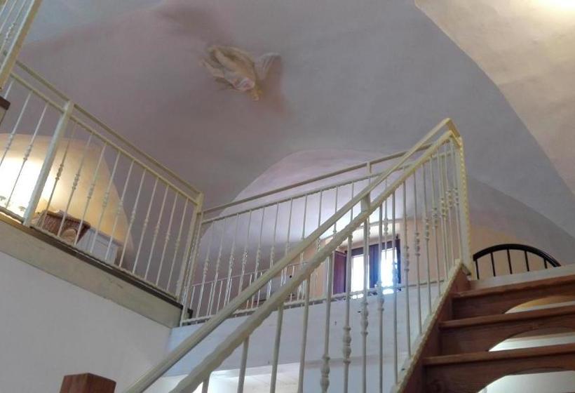 פנסיון Corte Carafa Un Oasi Nel Centro Storico Con Parcheggio Interno Riservato