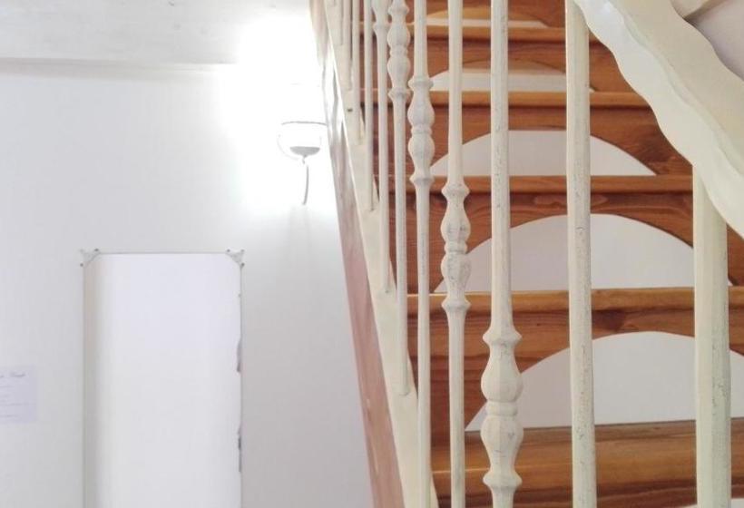 פנסיון Corte Carafa Un Oasi Nel Centro Storico Con Parcheggio Interno Riservato