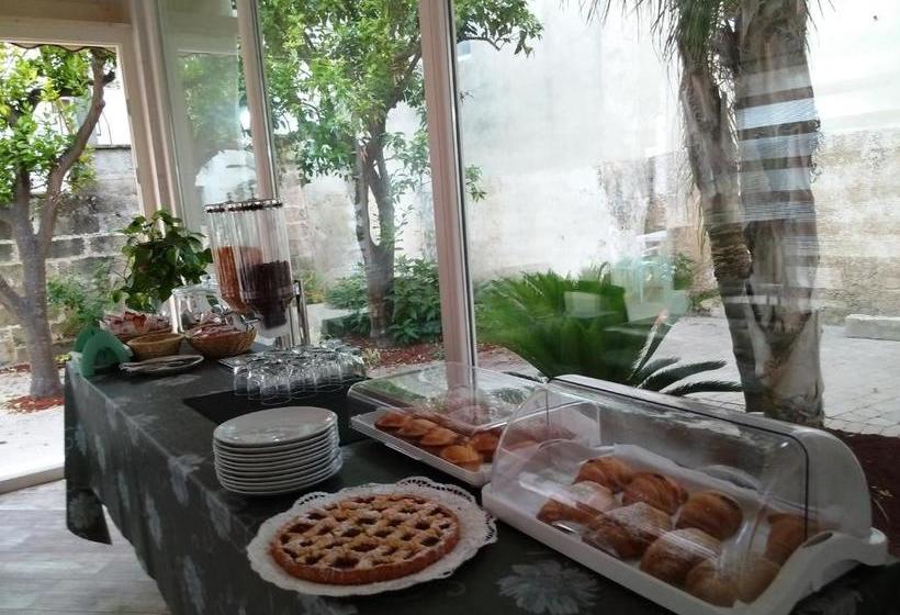 פנסיון Corte Carafa Un Oasi Nel Centro Storico Con Parcheggio Interno Riservato