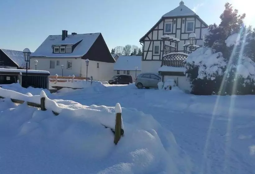 Majatalo Gästehaus Stolzenberg