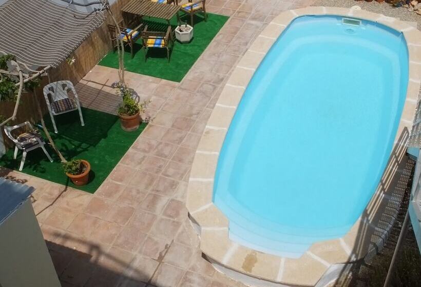 膳宿费 Hostal Rural Villa Cabreros   Hostel