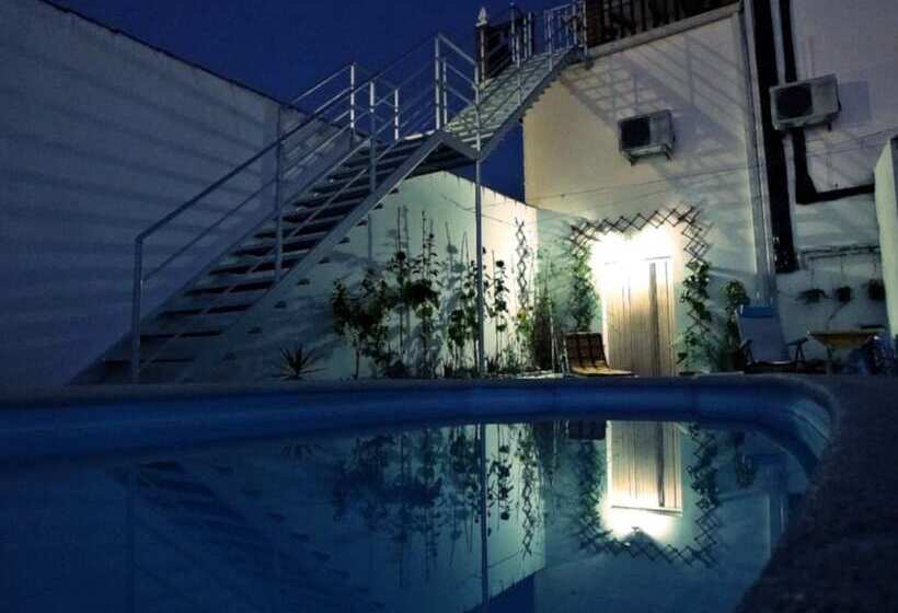 膳宿费 Hostal Rural Villa Cabreros   Hostel