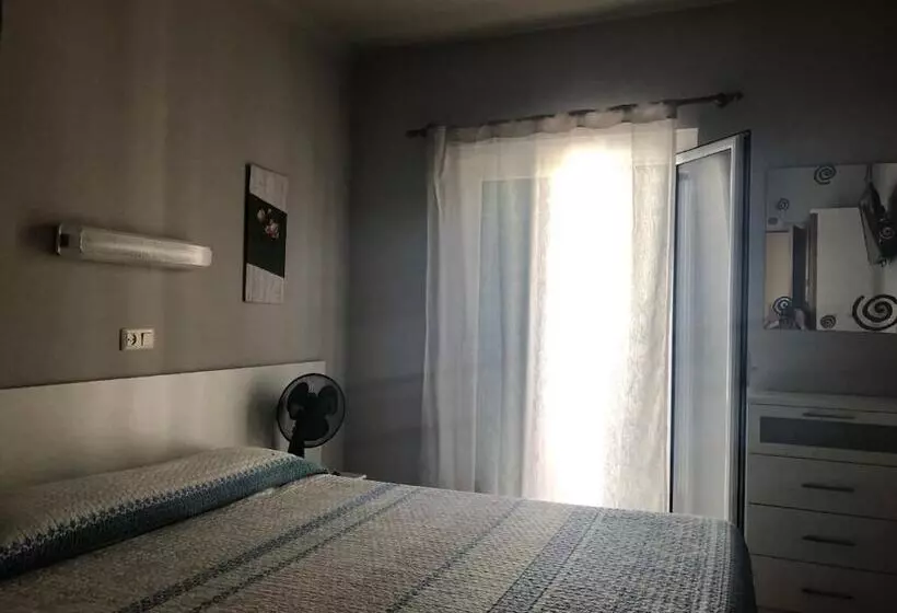 Majatalo Pensió I Apartament Torrent