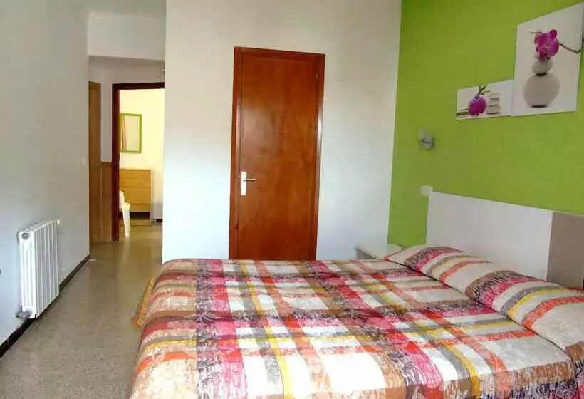 Majatalo Pensió I Apartament Torrent