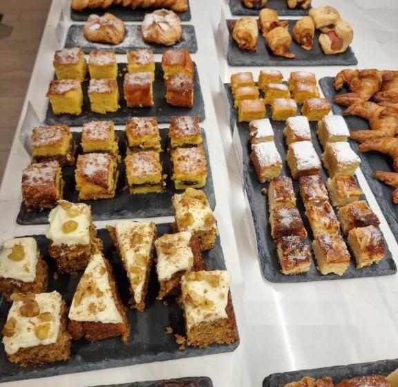 پانسیون Pensió I Apartament Torrent