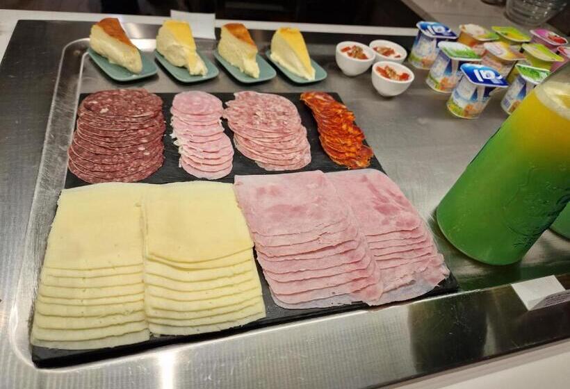 پانسیون Pensió I Apartament Torrent