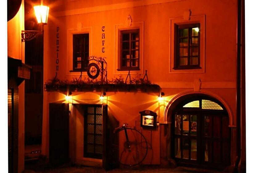 Majatalo Penzion Kasper Cyklopenzion