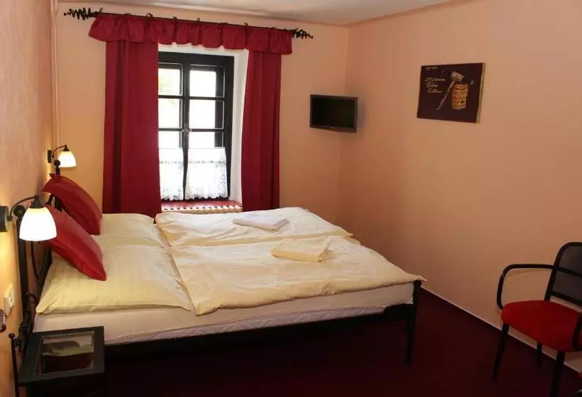 Majatalo Penzion Kasper Cyklopenzion