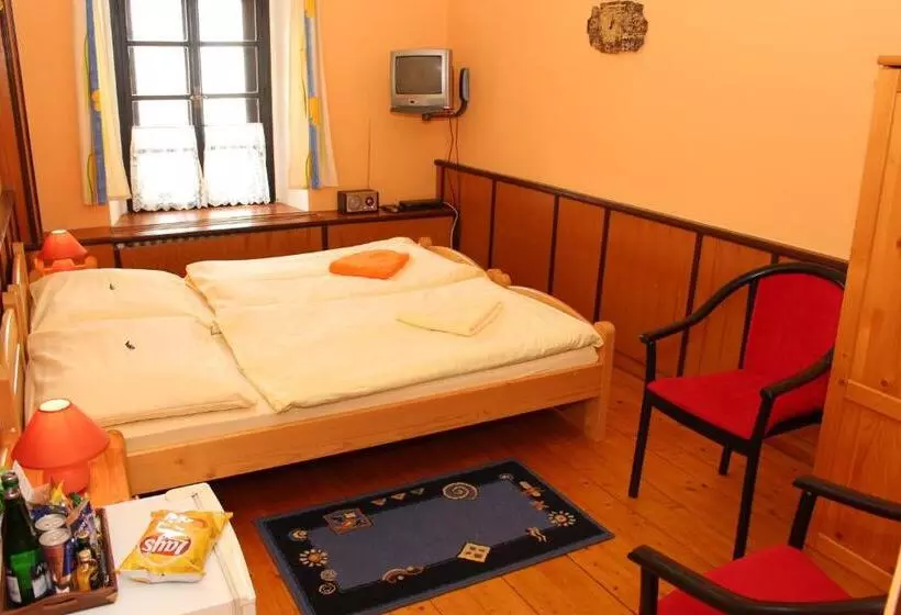 Majatalo Penzion Kasper Cyklopenzion