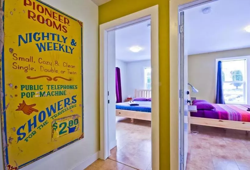 ペンション Pioneer Inns