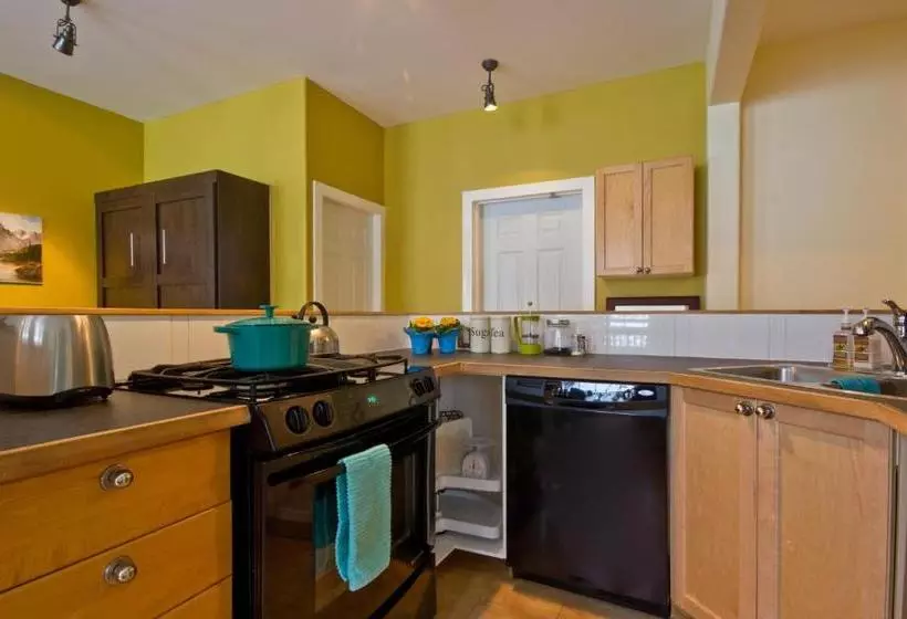 ペンション Pioneer Inns