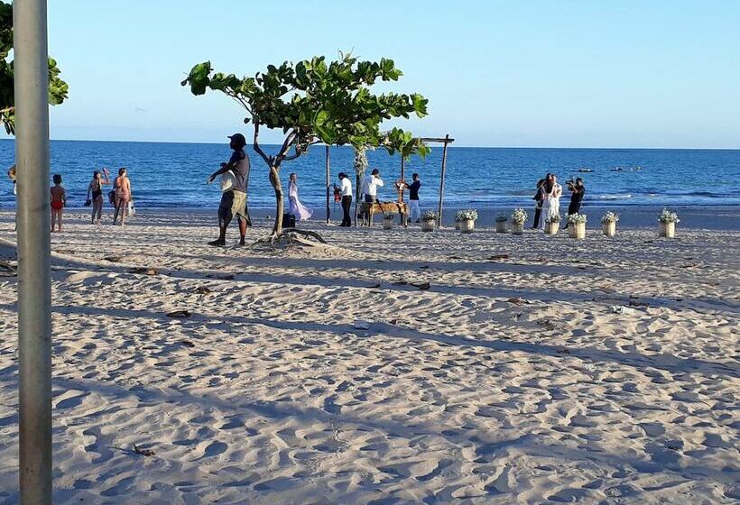 پانسیون Poutur Pousada