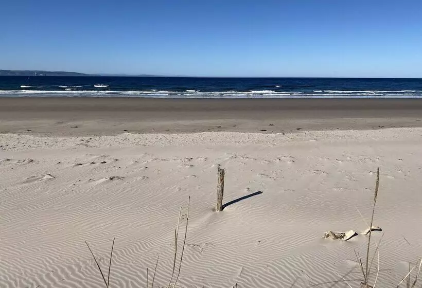 پانسیون Sandown House