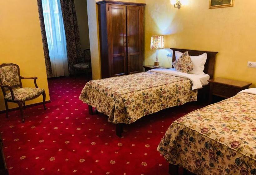 پانسیون Vila Royal