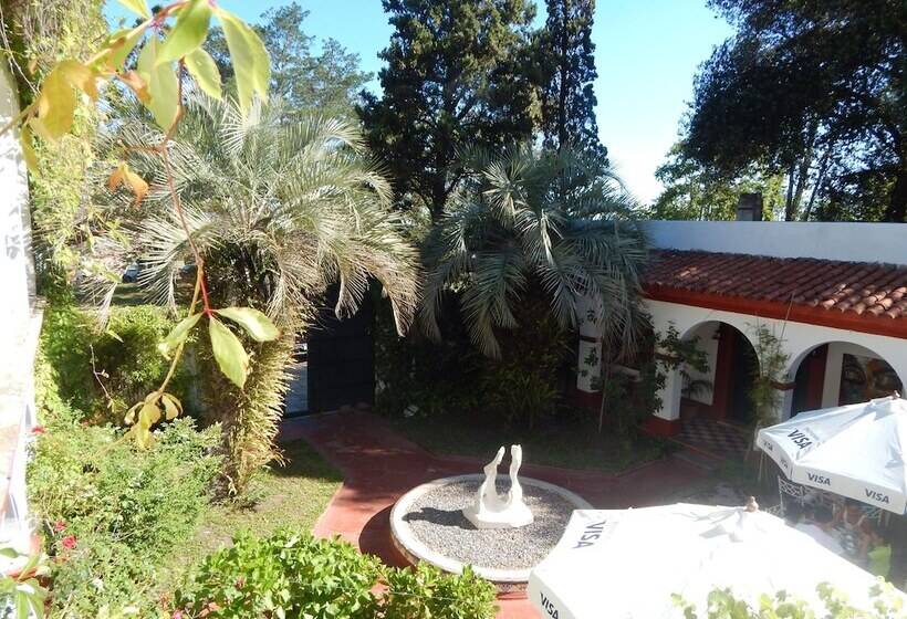 הוסטל Fortin De Santa Rosa