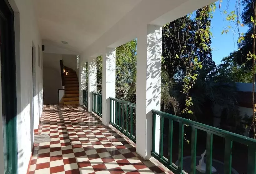 ユースホステル Fortin De Santa Rosa