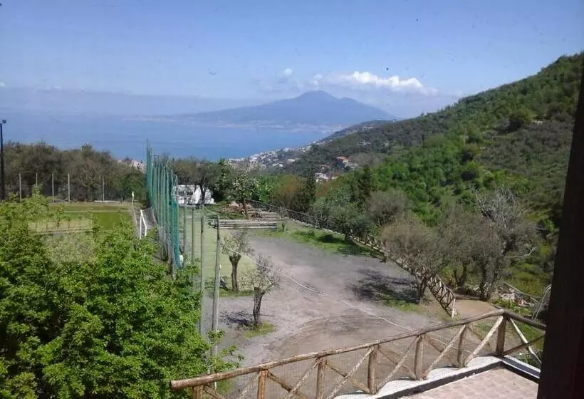 ホテル Agriturismo La Chiana