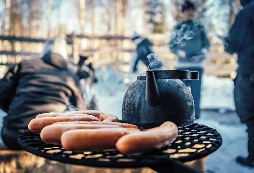 Hotelli Valkeisen Loma