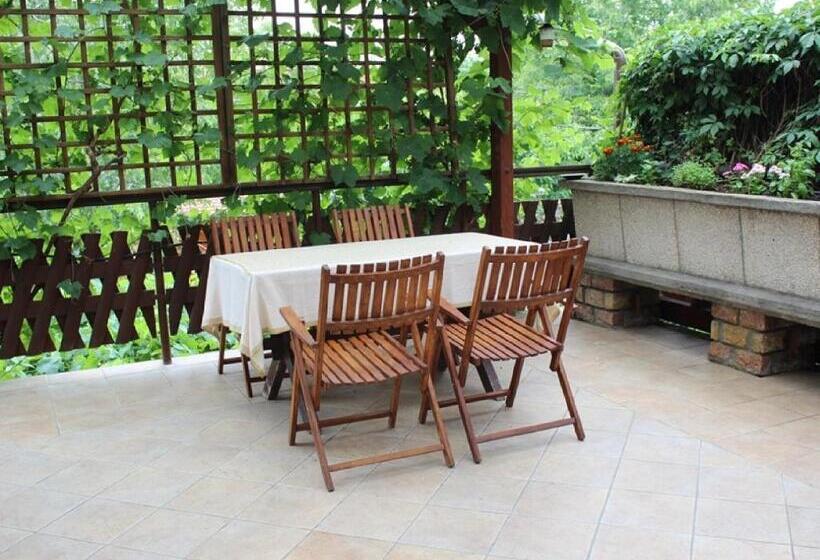 پانسیون Erika Vendégház