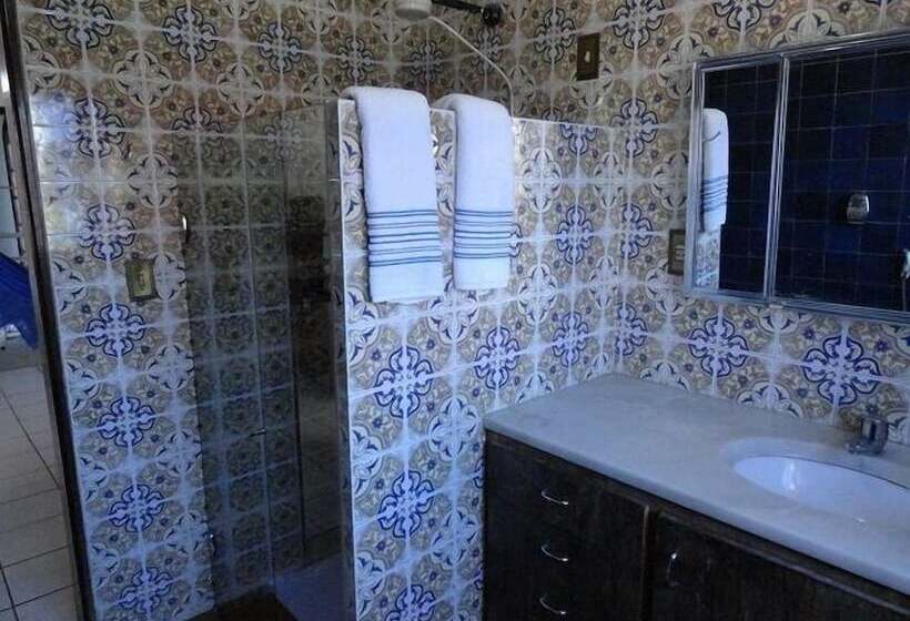 پانسیون Formosa Residence