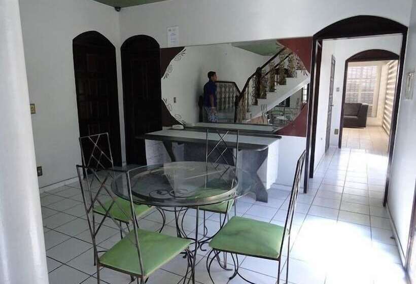 پانسیون Formosa Residence