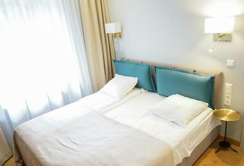 پانسیون Guest House Senasis Pastas