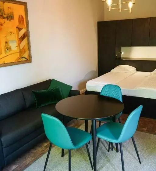 پانسیون Guest House Senasis Pastas