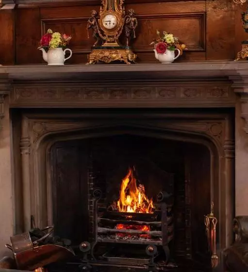 Majatalo Heads Nook Hall