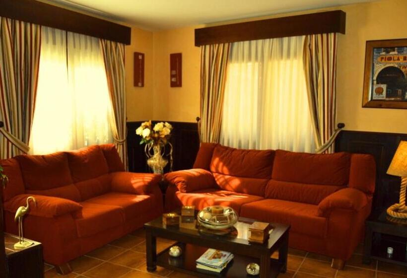 بنسيون Hospedería De Antonia