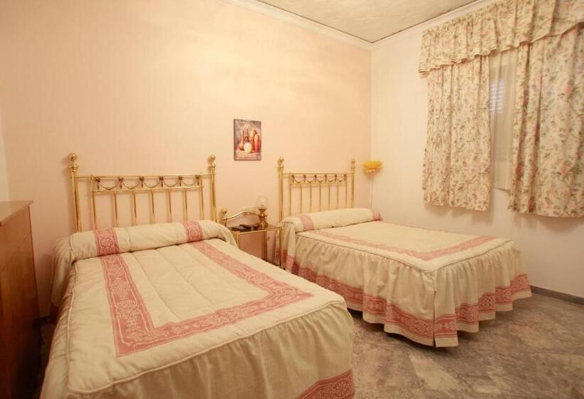 بنسيون Hostal Jiménez