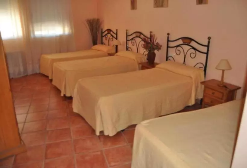 ペンション Hostal Paulino