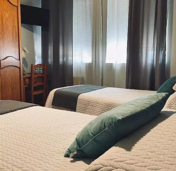 ペンション Hostal Paulino