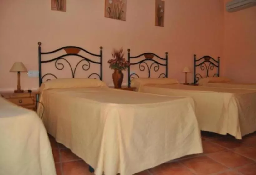 ペンション Hostal Paulino