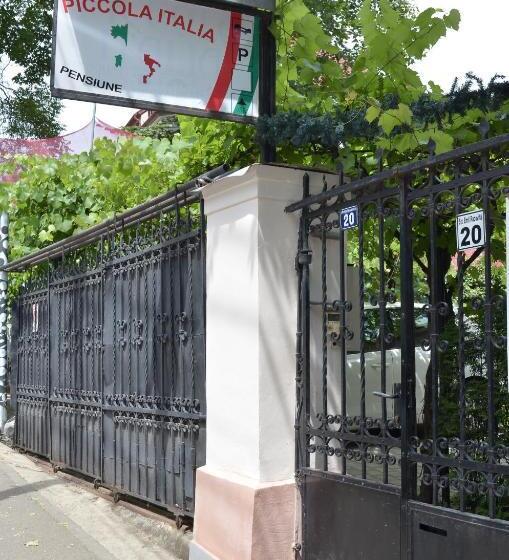 פנסיון Piccola Italia Casa Racovita