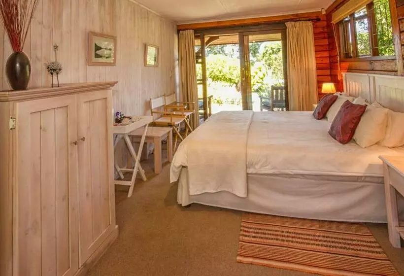 پانسیون Piesang Valley Lodge