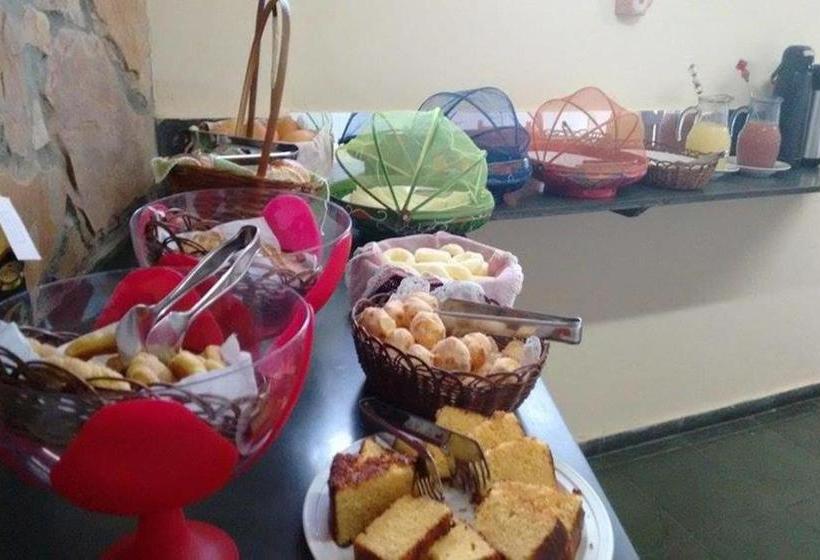 פנסיון Pousada Presidente