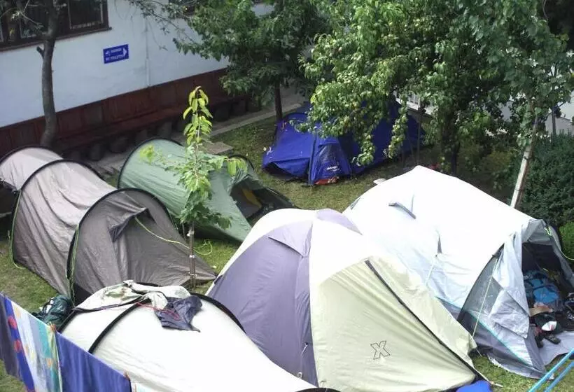 پانسیون Tower House