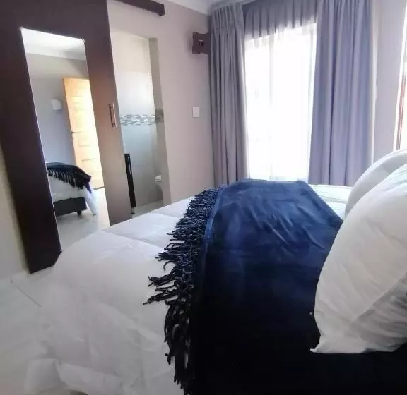 Majatalo Lukhanya Guesthouse