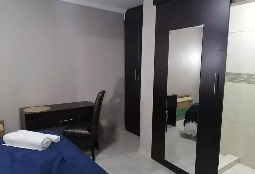 Majatalo Lukhanya Guesthouse