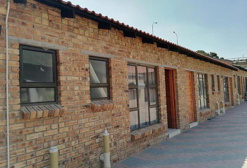 Pension Lukhanya Guesthouse