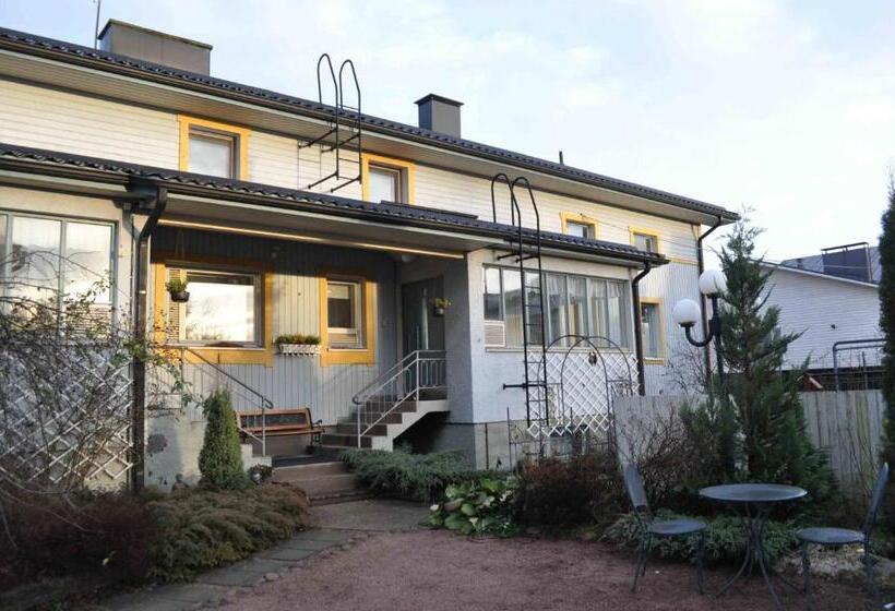 Apartment Hotel Kuukkarin Kortteeri