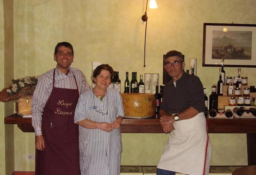 ホテル Agriturismo Lupo Bianco