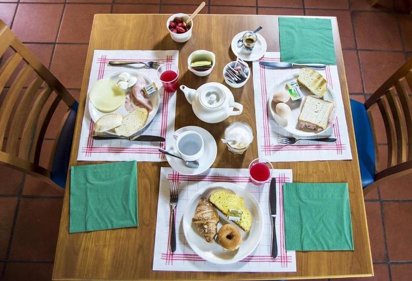 ホテル Agriturismo Lupo Bianco