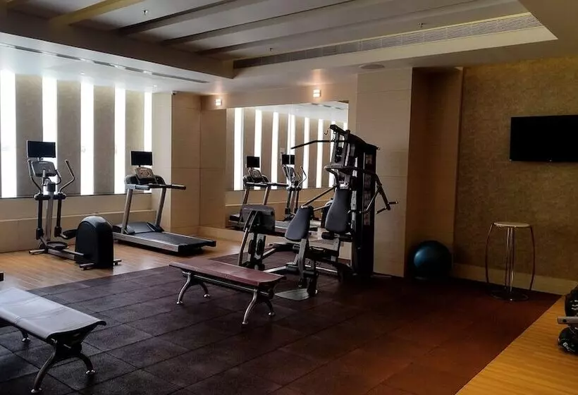 ホテル Courtyard By Marriott Madurai