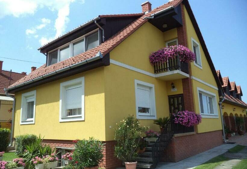 膳宿费 Holp Panzio