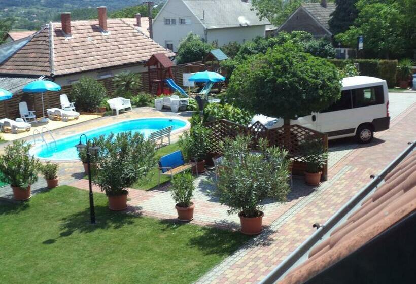 膳宿费 Holp Panzio