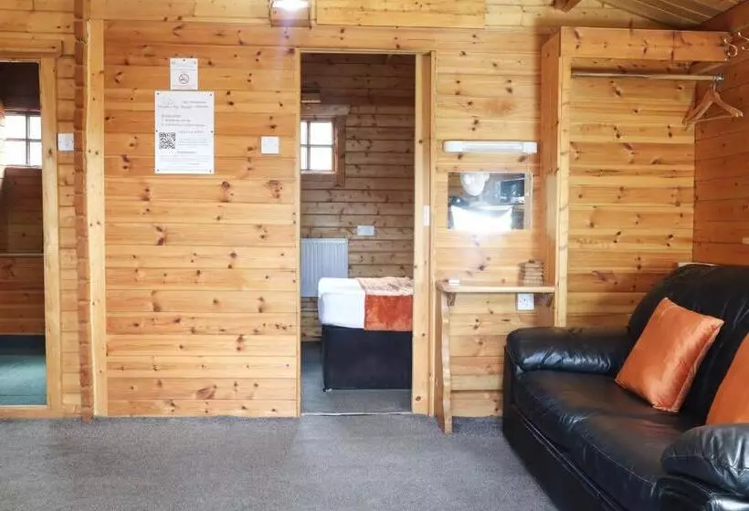 Majatalo Meadowsway Guesthouse  Uttoxeter