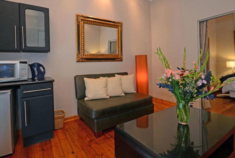 膳宿费 Saffron Guest House