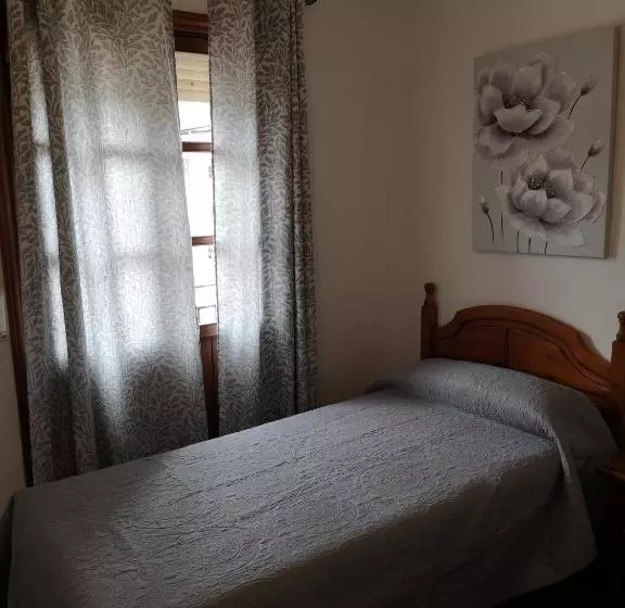 Pensión Venta Julián Hca01134