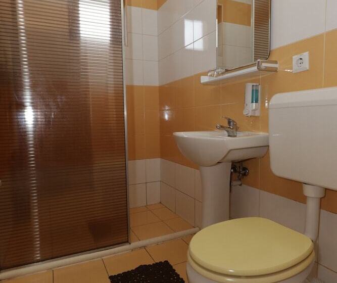 Pensiunea Maria , Floresti